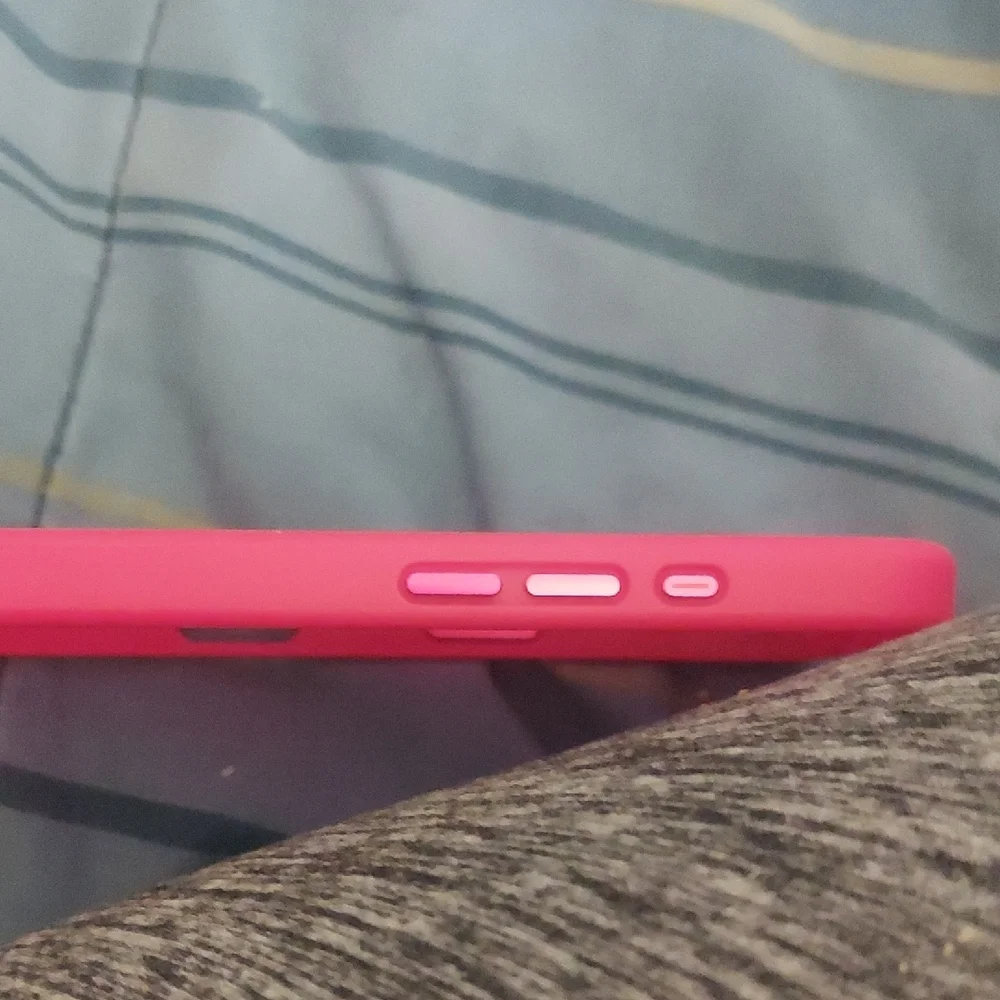 Apple Clear iPhone 17 Case with Hot Pink Bumper and MagSafe Ring